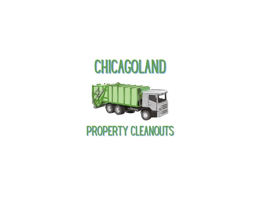 https://www.chicagohousecleanouts.com/ website